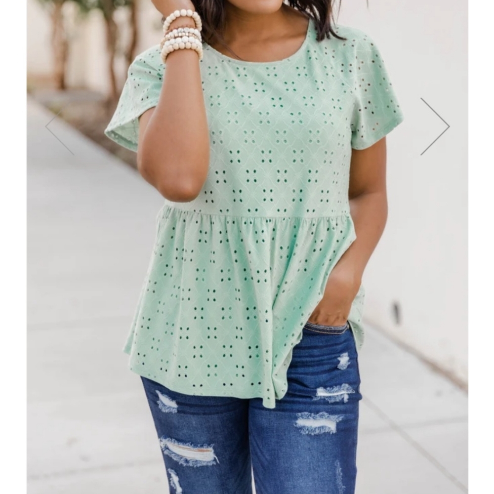Pink lily "My Best Wishes" top